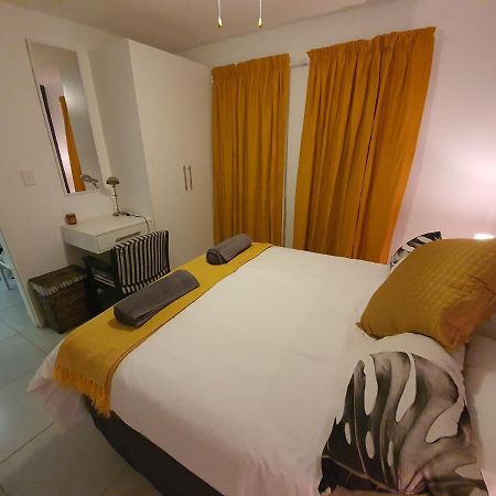 South Seas Safari @ The Bridge Apartments Saint Lucia Estuary المظهر الخارجي الصورة